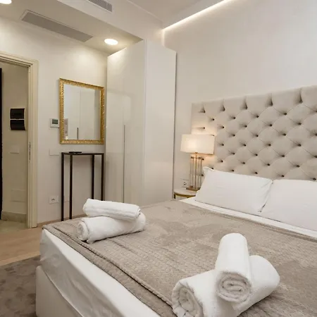 Fontana Trevi Mansion Apartament Rzym