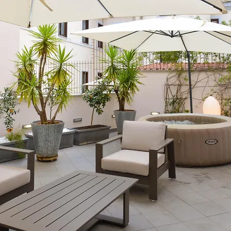 Fontana Trevi Mansion Apartament